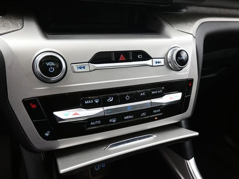 Certified 2022 Ford Explorer Timberline image 18