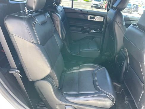 Used 2022 Ford Explorer ST w/ Equipment Group 401A AWD/4WD image 18