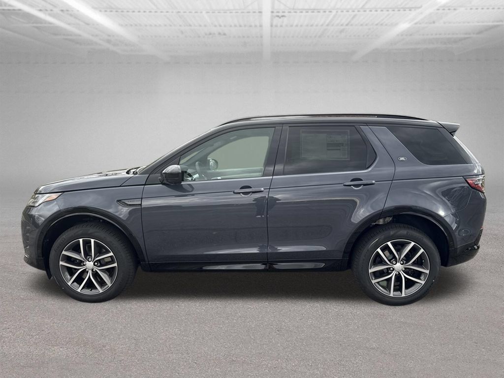 Used 2025 Land Rover Discovery Sport Dynamic SE AWD/4WD image 2