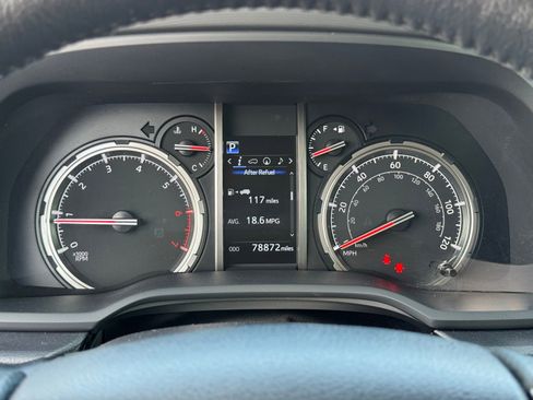 Used 2023 Toyota 4Runner TRD Off-Road Premium w/ Moonroof Package AWD/4WD image 29