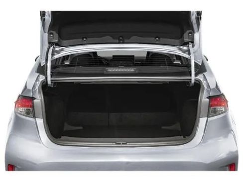 Used 2025 Toyota Corolla LE image 11