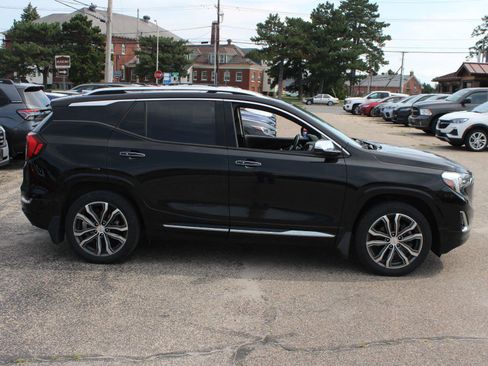 Used 2020 GMC Terrain Denali AWD/4WD image 4