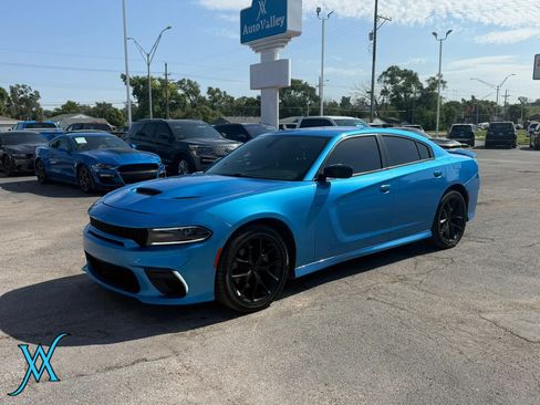 Used 2023 Dodge Charger GT RWD image 3