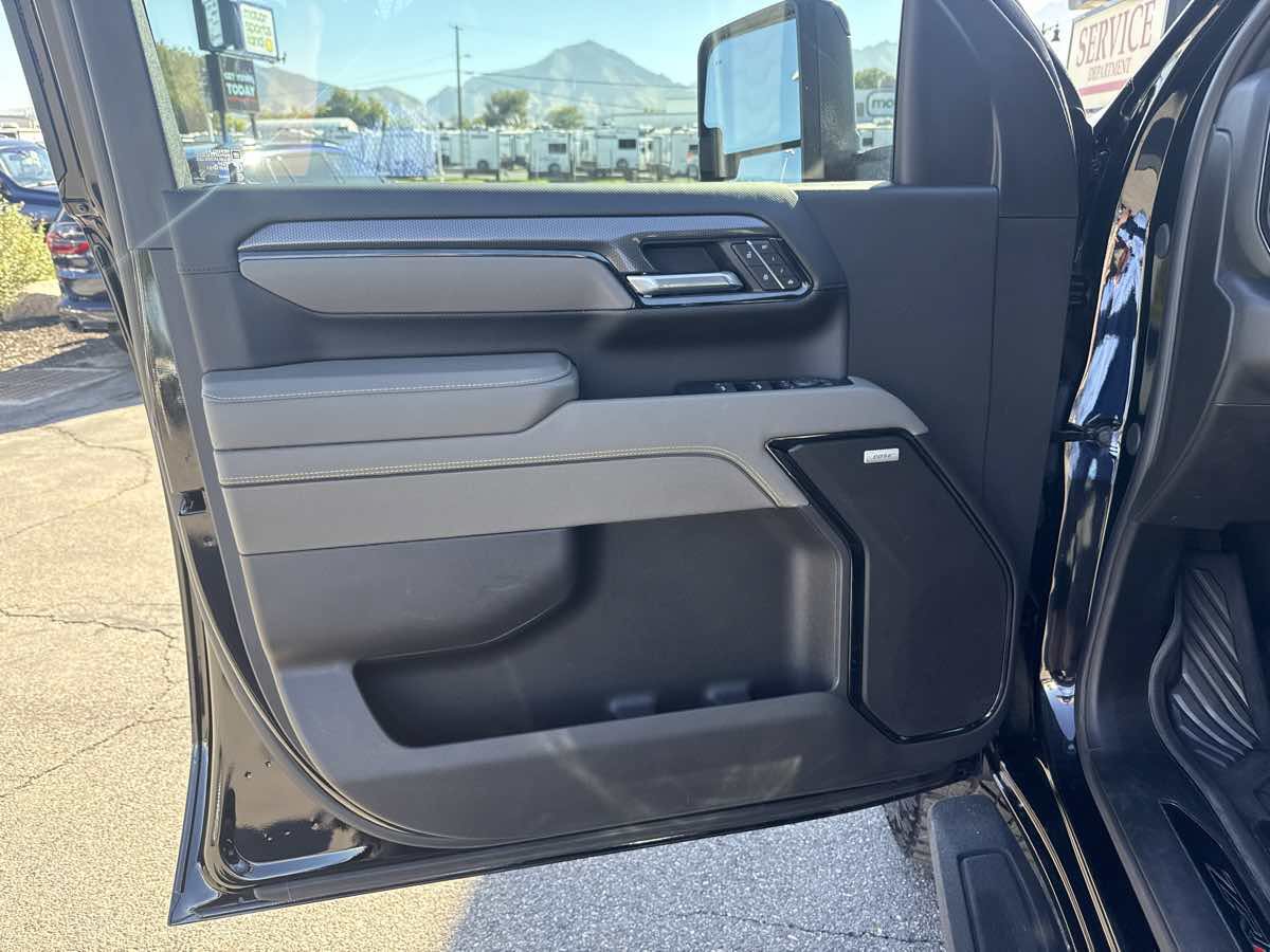 Used 2025 Chevrolet Silverado 2500 ZR2 w/ ZR2 Bison Edition AWD/4WD image 14