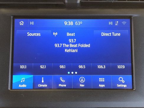 Used 2020 Ford Fusion SE FWD image 25