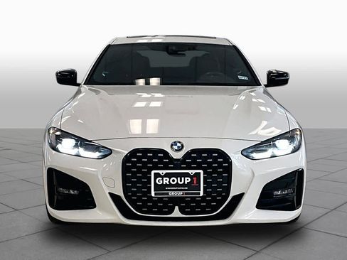 Used 2023 BMW 430i Coupe w/ M Sport Package RWD image 3