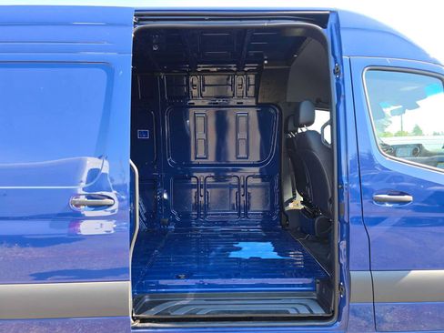 Used 2026 Mercedes-Benz Sprinter 2500 image 13