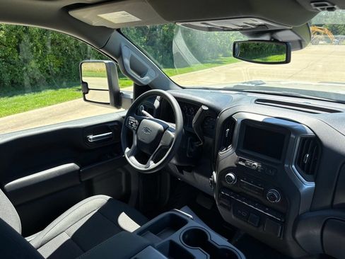 New 2026 Chevrolet Silverado 2500 Custom w/ Custom Value Package AWD/4WD image 30