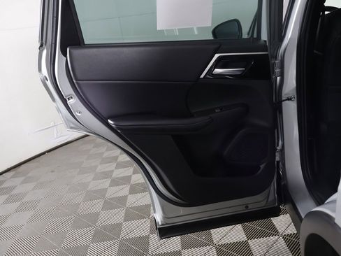 Used 2023 Mitsubishi Outlander SE image 27