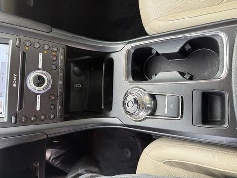 Used 2017 Ford Fusion Titanium FWD image 19