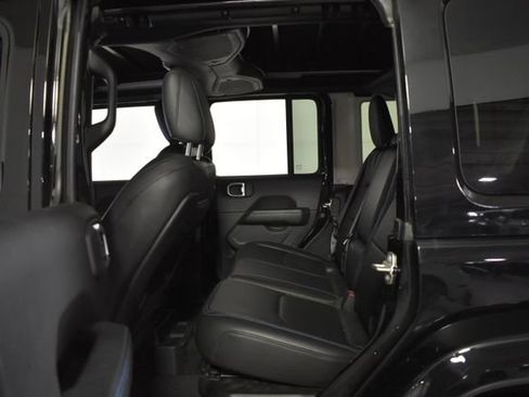 Used 2024 Jeep Wrangler High Altitude AWD/4WD image 30