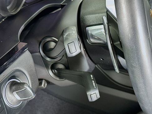 Certified 2023 Porsche Cayenne Platinum Edition image 11