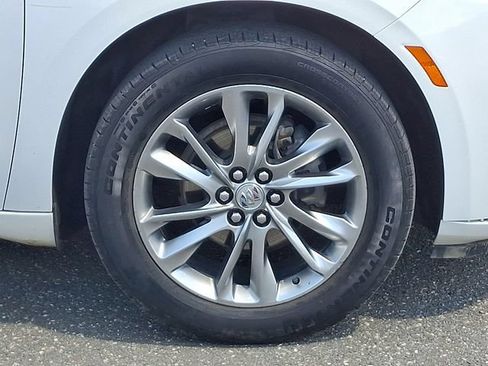 Used 2024 Buick Enclave Avenir w/ Avenir Technology Package AWD/4WD image 28
