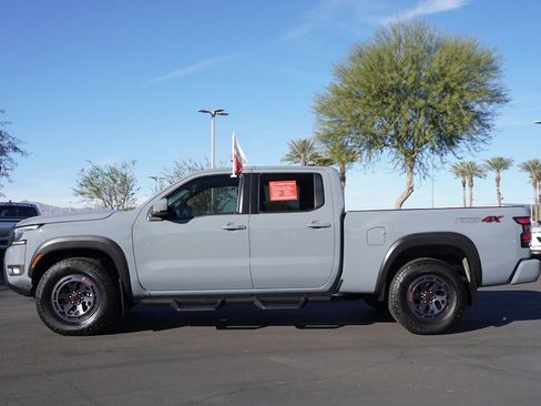 Certified 2025 Nissan Frontier PRO-4X image 2