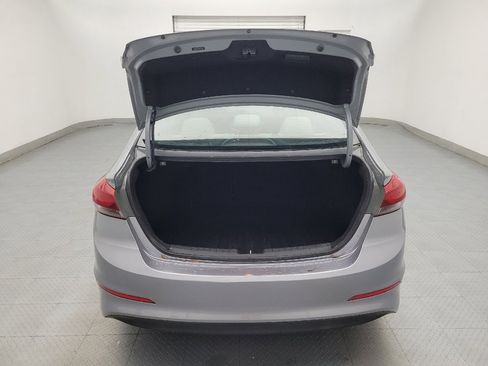 Used 2017 Hyundai Elantra SE FWD image 29