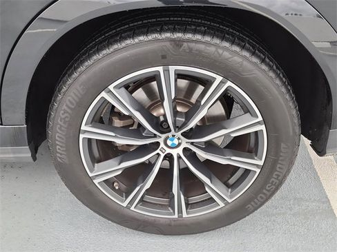 Used 2023 BMW X6 xDrive40i w/ M Sport Package image 11