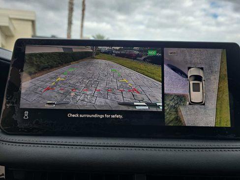 Certified 2025 INFINITI QX60 Sensory image 23