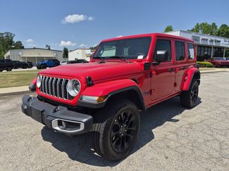 Used 2025 Jeep Wrangler Unlimited Sahara w/ Safety Group AWD/4WD video 2
