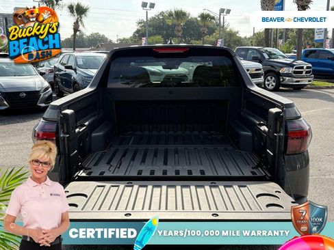 Used 2025 Hyundai Santa Cruz SE FWD image 11