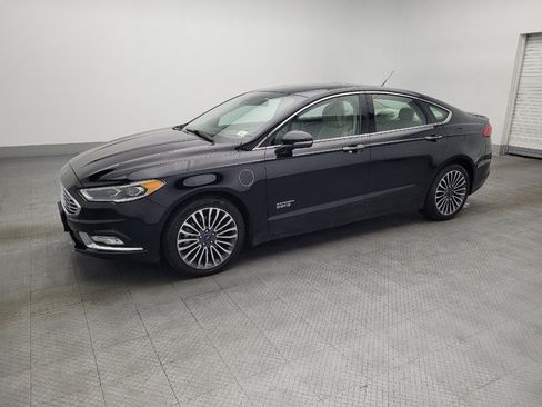 Used 2018 Ford Fusion Energi Platinum image 2