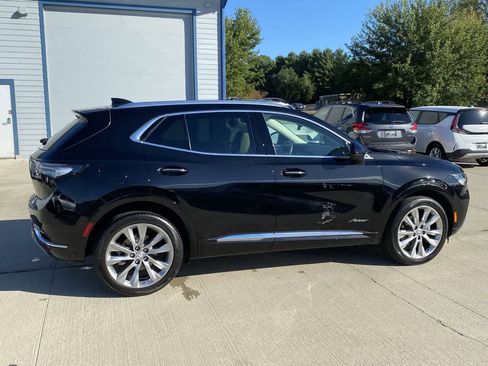 Used 2022 Buick Envision Avenir w/ Technology Package II image 7