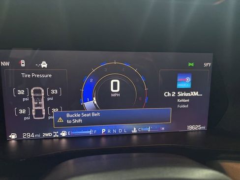 Used 2023 Chevrolet Colorado ZR2 w/ ZR2 Convenience Package III image 21