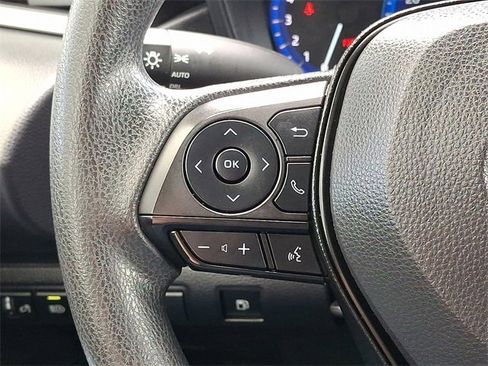 Used 2022 Toyota Corolla LE image 20