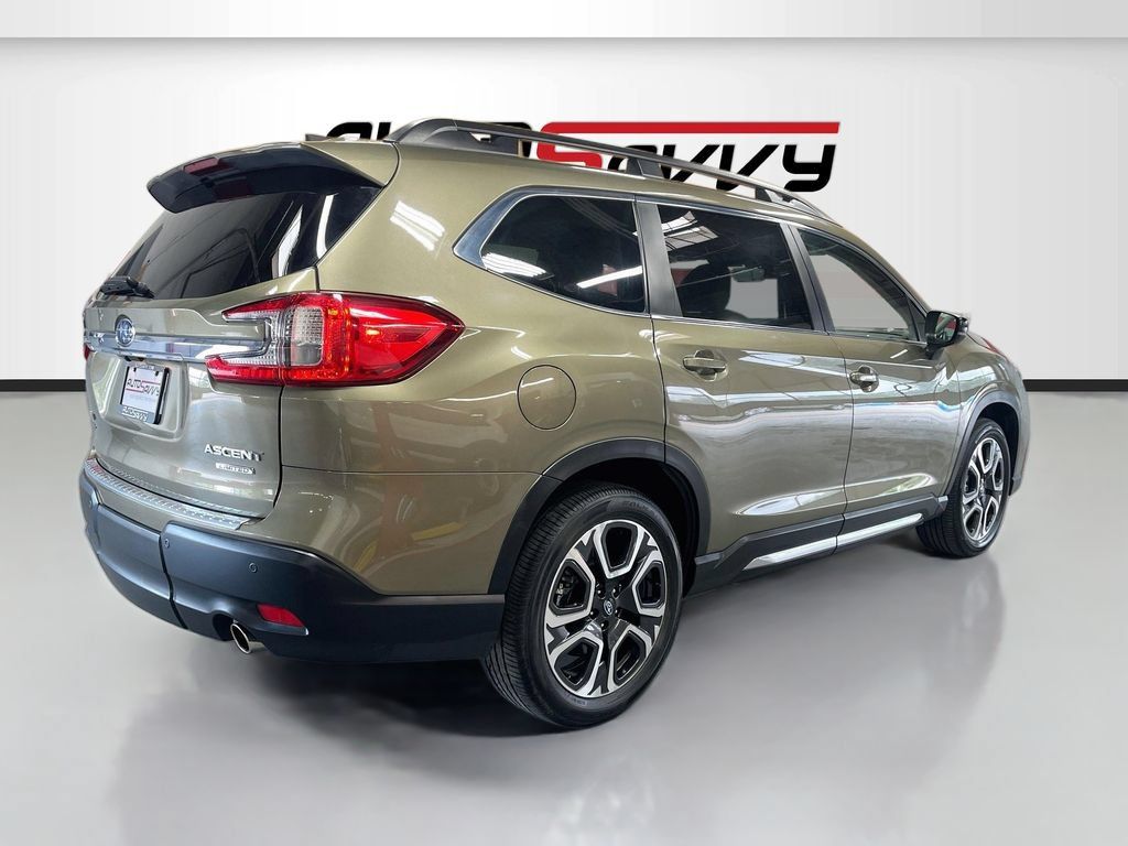 Used 2024 Subaru Ascent Limited w/ Technology Package AWD/4WD image 7
