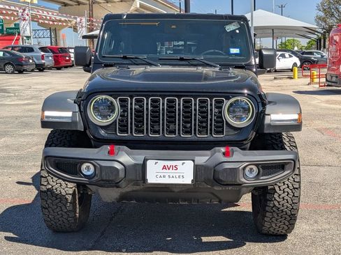 Used 2025 Jeep Wrangler Unlimited Rubicon image 10