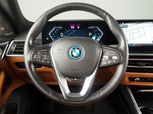 Used 2023 BMW i4 eDrive35 RWD image 18