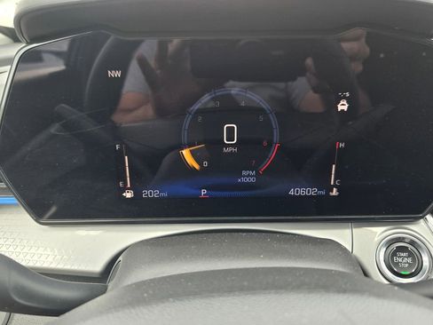 Used 2024 Chevrolet Trax LT image 19