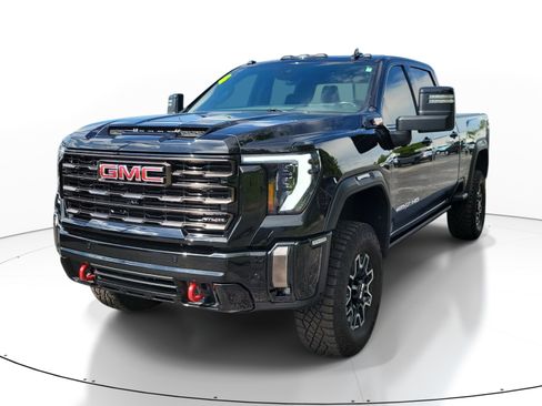 Used 2024 GMC Sierra 2500 AT4X AWD/4WD image 3