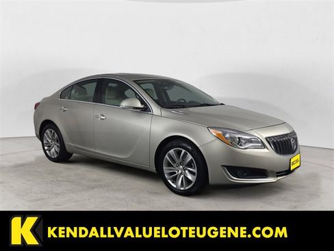 Used 2016 Buick Regal image 7