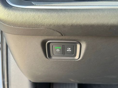 Used 2026 Porsche Cayenne E-Hybrid Coupe image 34