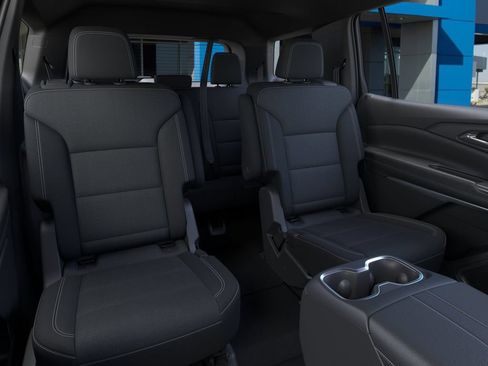 New 2027 Chevrolet Traverse LT w/ Sun and Wheel Package FWD image 17