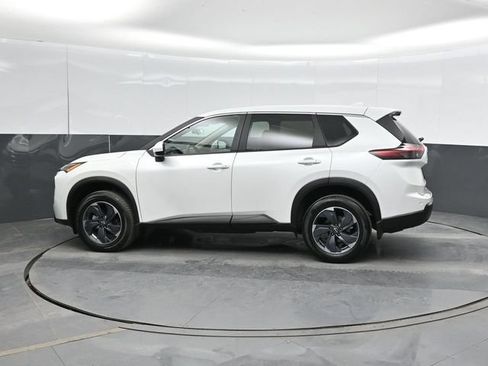Used 2026 Nissan Rogue SV FWD image 10