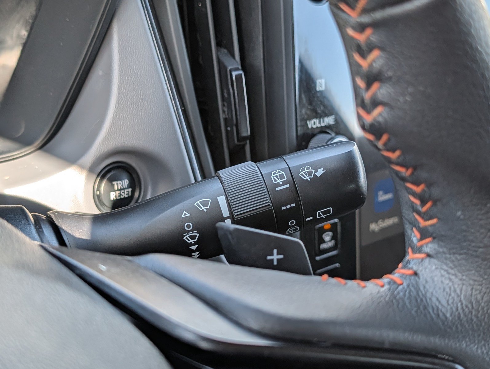 Used 2024 Subaru Crosstrek 2.5i Limited w/ Crosstrek Mirror Package AWD/4WD image 26
