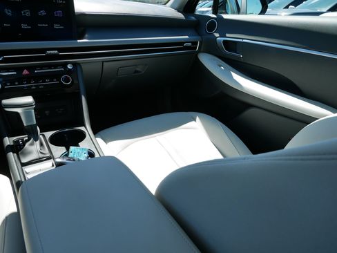 Certified 2026 Hyundai Sonata SE FWD image 11