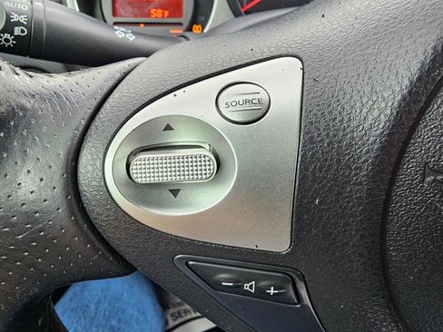 Used 2014 Nissan 370Z Coupe RWD image 29