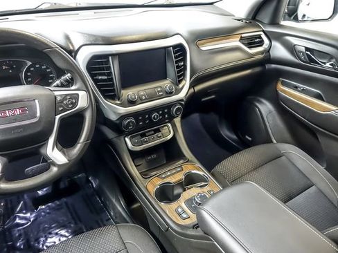 Certified 2023 GMC Acadia SLE w/ Driver Convenience Package AWD/4WD image 19