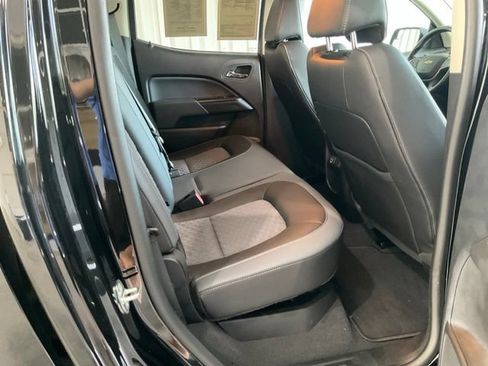 Used 2022 Chevrolet Colorado Z71 w/ Safety Package RWD image 21