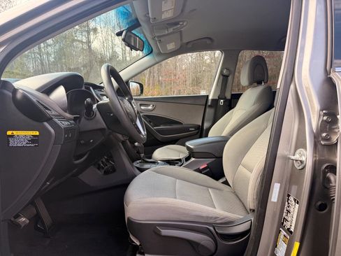 Used 2013 Hyundai Santa Fe Sport image 24