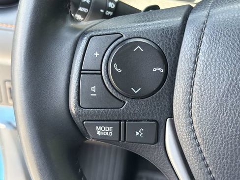 Used 2018 Toyota RAV4 SE w/ Advanced Technology Package FWD image 27