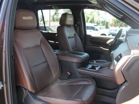 Used 2021 Chevrolet Suburban High Country w/ Premium Package image 44