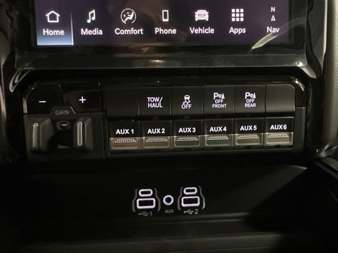 New 2026 RAM 2500 Big Horn AWD/4WD image 23