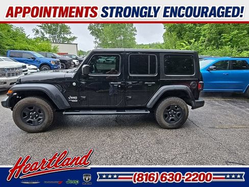 Used 2021 Jeep Wrangler Unlimited Sport AWD/4WD image 4