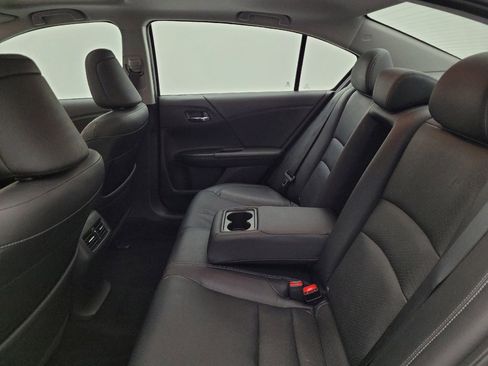 Used 2017 Honda Accord EX-L image 18