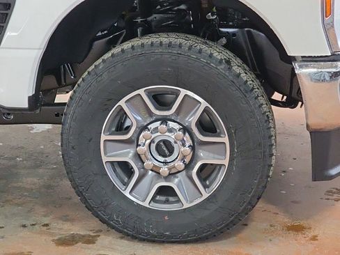 New 2026 Ford F350 Lariat image 9