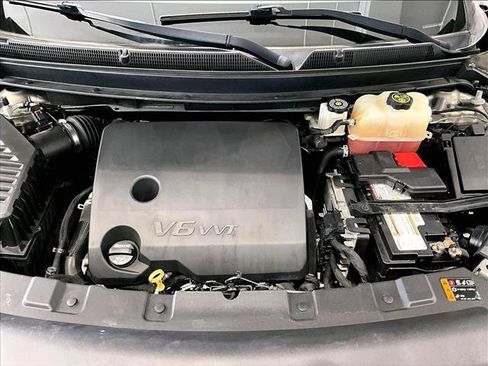 Used 2018 Buick Enclave Essence FWD image 11