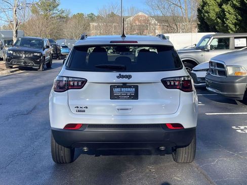 New 2026 Jeep Compass Latitude image 8